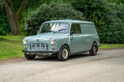 Lot 49 - 1984 Mini 95 Van