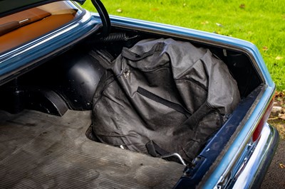 Lot 18 - 1971 Mercedes Benz 220