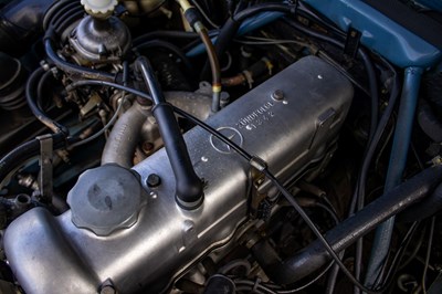 Lot 18 - 1971 Mercedes Benz 220