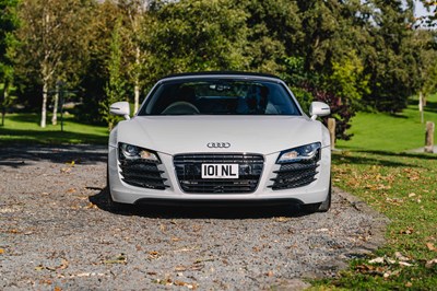 Lot 36 - 2010 Audi R8 Spyder V8