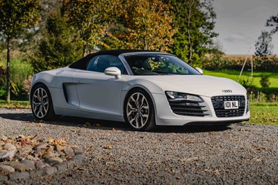 Lot 36 - 2010 Audi R8 Spyder V8