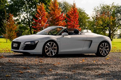 Lot 36 - 2010 Audi R8 Spyder V8