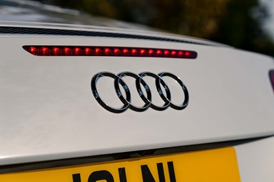 Lot 36 - 2010 Audi R8 Spyder V8
