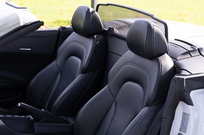 Lot 36 - 2010 Audi R8 Spyder V8