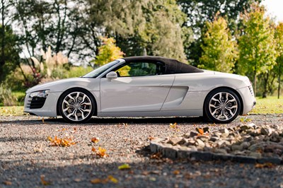 Lot 36 - 2010 Audi R8 Spyder V8