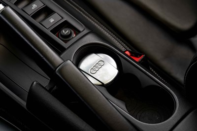 Lot 36 - 2010 Audi R8 Spyder V8