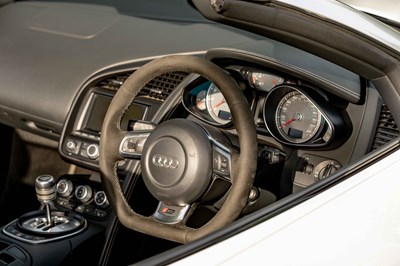 Lot 36 - 2010 Audi R8 Spyder V8