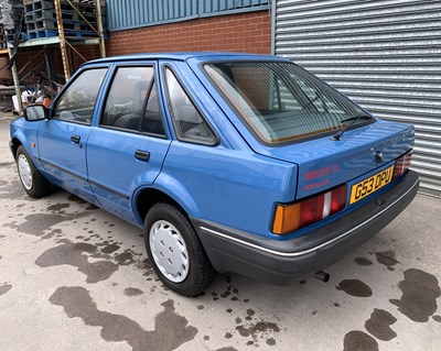 Lot 56 - 1990 Ford Escort 1.3 Popular