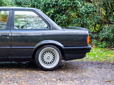 Lot 7 - 1990 BMW 318i Lux