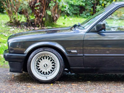 Lot 7 - 1990 BMW 318i Lux