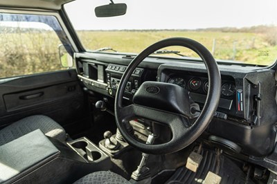 Lot 96 - 2004 Land Rover Defender 90 TD5