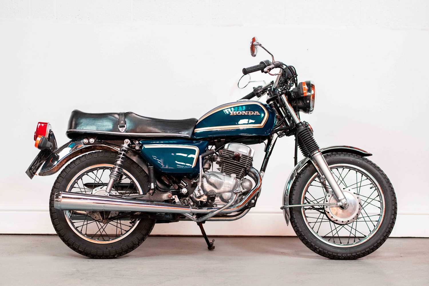 Lot 7 - 1981 Honda CD200