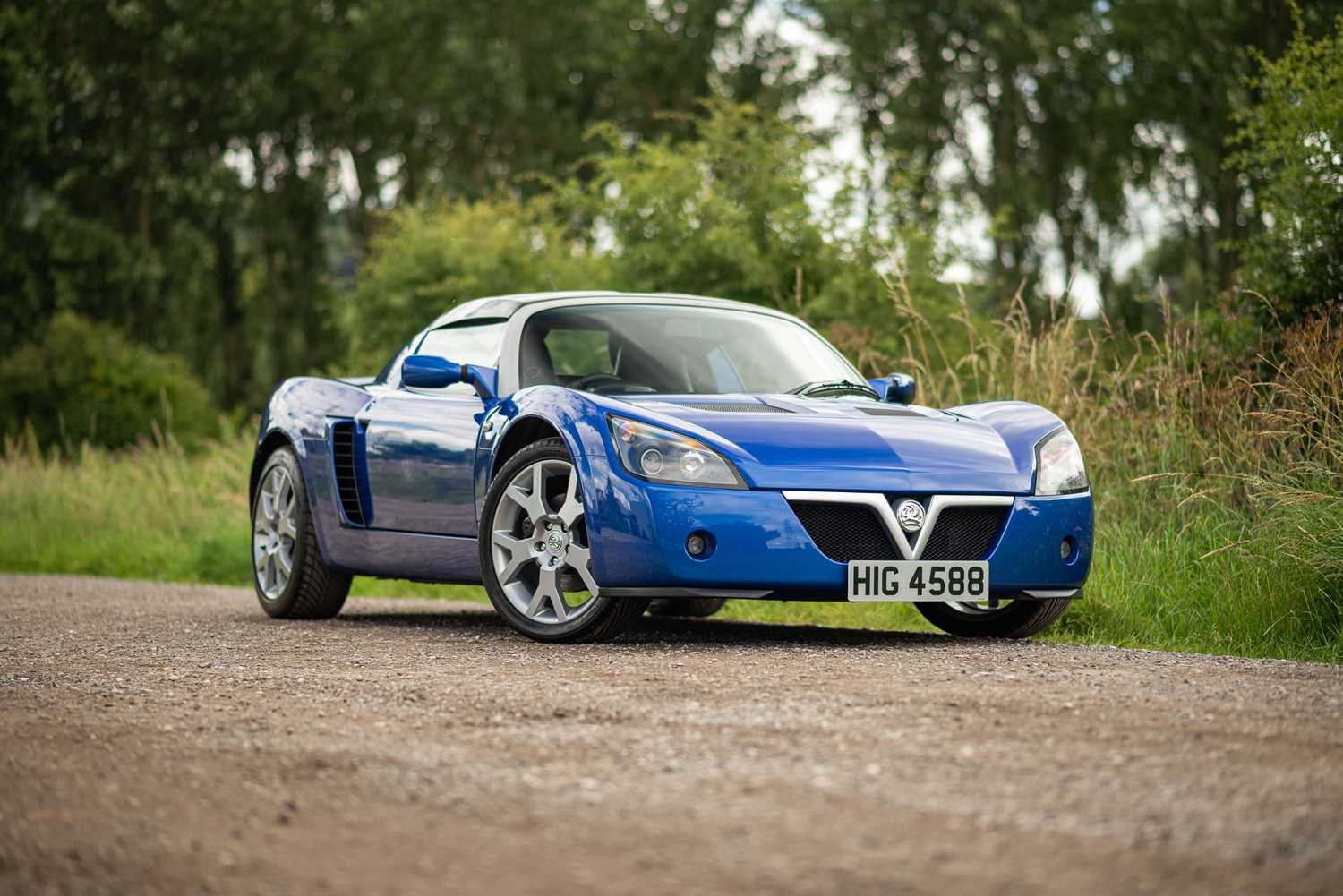 Lot 46 - 2004 Vauxhall VX220 Turbo