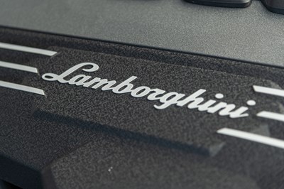 Lot 76 - 2023 Lamborghini Urus Perfomante