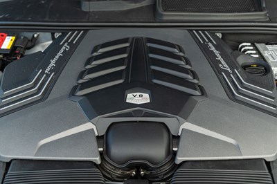 Lot 76 - 2023 Lamborghini Urus Perfomante