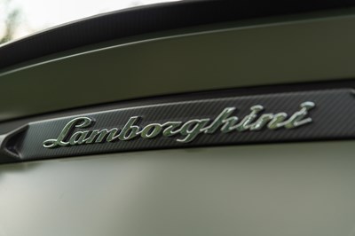 Lot 76 - 2023 Lamborghini Urus Perfomante