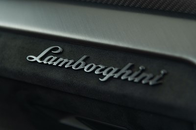 Lot 76 - 2023 Lamborghini Urus Perfomante