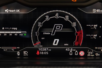 Lot 76 - 2023 Lamborghini Urus Perfomante