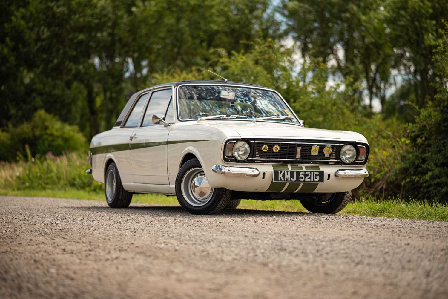 Ford Cortina Lotus MkII 1966 - gold 1:43 – Thomas Langejürgen Ford Cortina Lotus MkII 1966 - gold 1:43 – Thomas Langejürgen