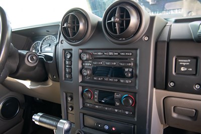 Lot 22 - 2005 Hummer H2