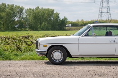 Lot 15 - 1971 Mercedes-Benz 250 CE