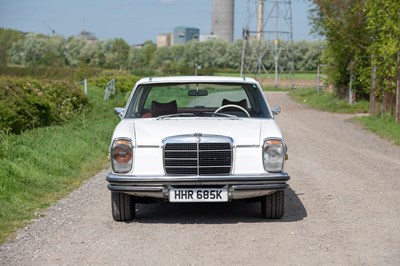 Lot 15 - 1971 Mercedes-Benz 250 CE