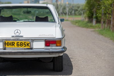 Lot 15 - 1971 Mercedes-Benz 250 CE