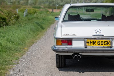 Lot 15 - 1971 Mercedes-Benz 250 CE