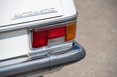 Lot 15 - 1971 Mercedes-Benz 250 CE