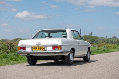 Lot 15 - 1971 Mercedes-Benz 250 CE