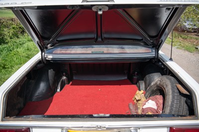 Lot 15 - 1971 Mercedes-Benz 250 CE