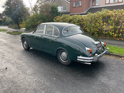 Lot 88 - 1963 Daimler V8-250
