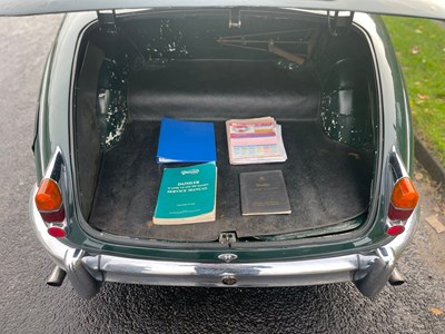 Lot 88 - 1963 Daimler V8-250