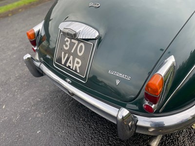 Lot 88 - 1963 Daimler V8-250
