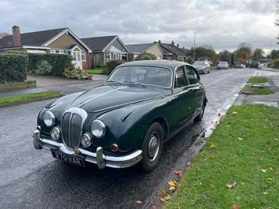 Lot 88 - 1963 Daimler V8-250