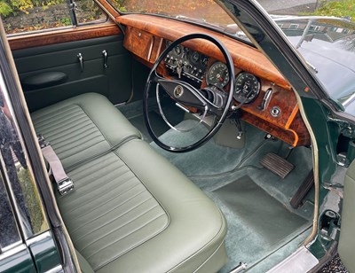 Lot 88 - 1963 Daimler V8-250