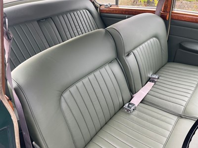 Lot 88 - 1963 Daimler V8-250