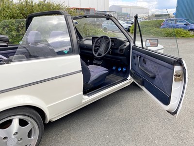 Lot 43 - 1986 Volkswagen Golf GTi Christmas Cabriolet