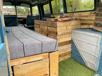 Lot 63 - 1964 Renault Estafette