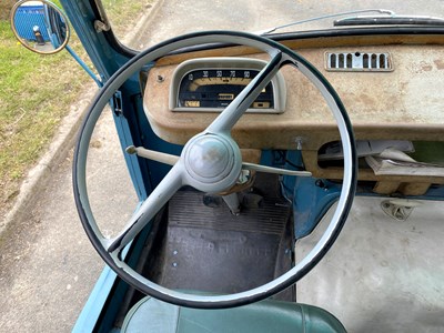Lot 63 - 1964 Renault Estafette