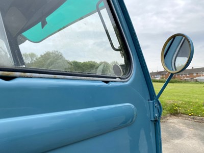 Lot 63 - 1964 Renault Estafette