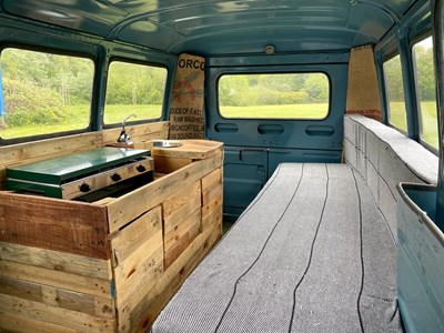 Lot 63 - 1964 Renault Estafette