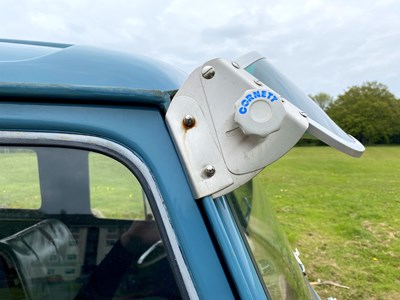 Lot 63 - 1964 Renault Estafette