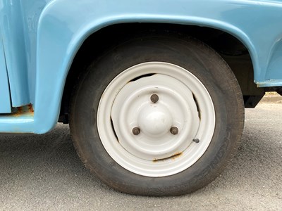 Lot 63 - 1964 Renault Estafette