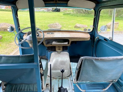 Lot 63 - 1964 Renault Estafette